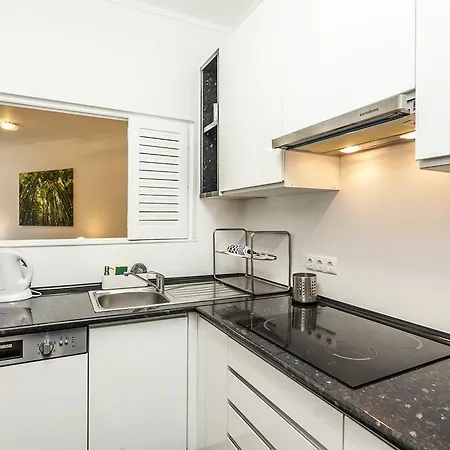 Apartament Ereira With Pool In