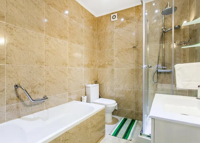 Ereira With Pool In Cascais