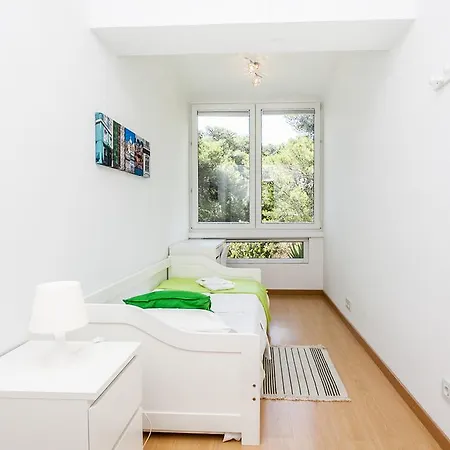 Ereira With Pool In Apartment Cascais