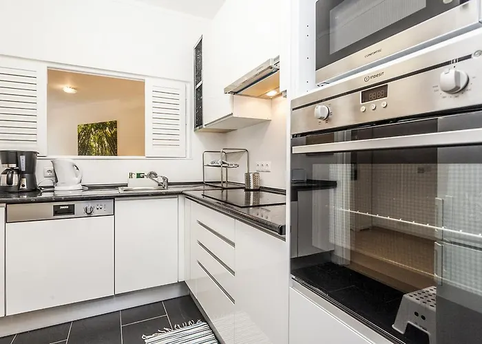 Ereira With Pool In Apartment Cascais