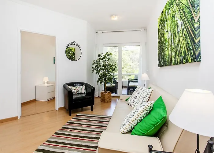 Ereira With Pool In Apartment Cascais